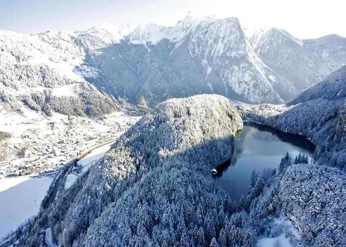 In Neustift Near Stubai Glacier 施图拜河谷新施蒂夫特