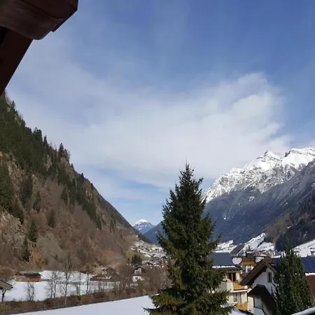 In Neustift Near Stubai Glacier Apartman *