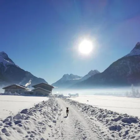 In Neustift Near Stubai Glacier * ניוסטיפט אים סטובאיטל